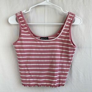 Juniors XL salmon and white crop tank